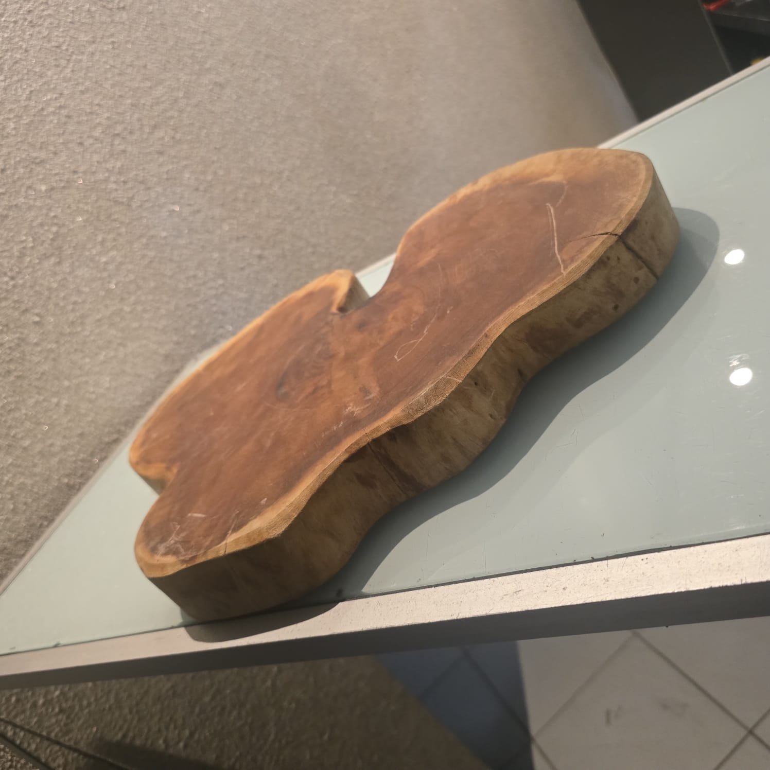 Base de madeira (jaqueira) - forma de coração (50x36cm)